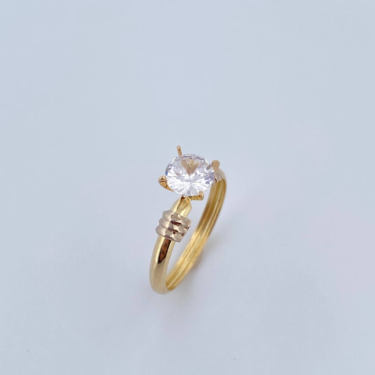 Anillo Solitario 1.55gr / T8 / Circon Blanco Dos Oros Amarillo Blanco 18K $