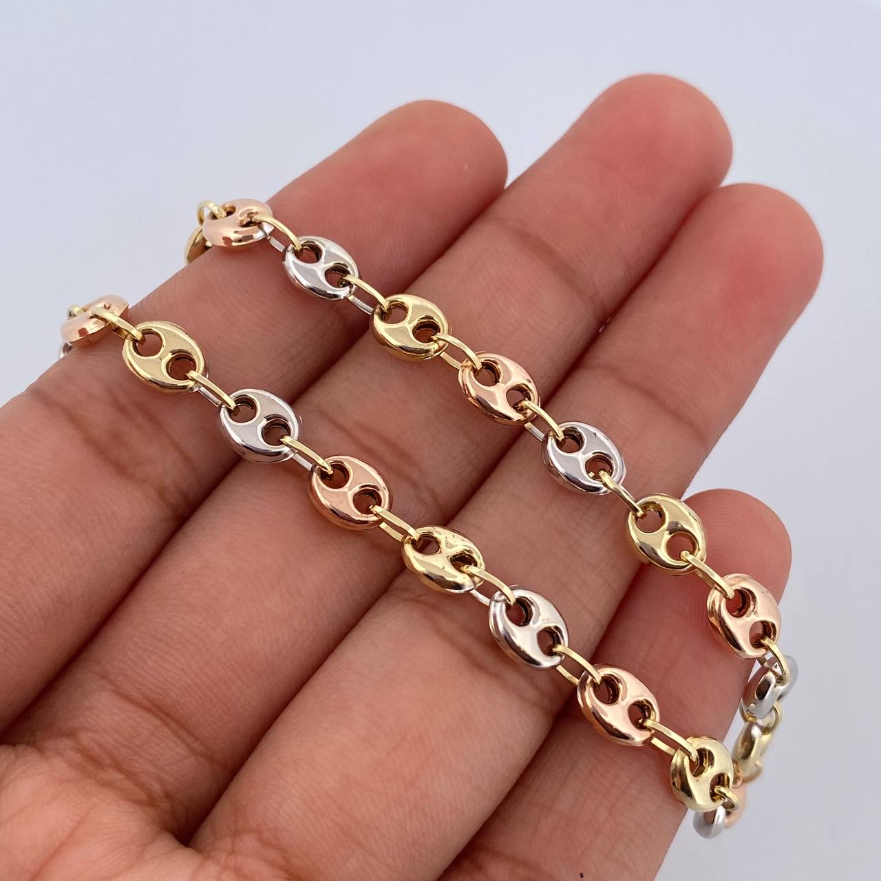 Tobillera GC 5.8gr / 24.8cm / 4.9mm Tres Oros 18K $