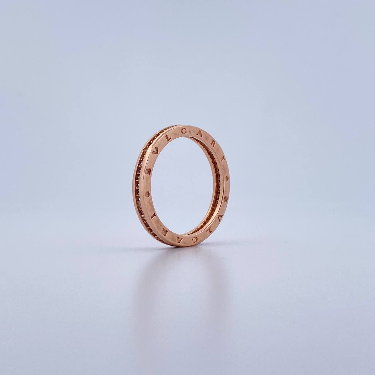 Anillo Argolla BV 3.8gr / T7 1/4 / Circones Blancos Oro Rosa 18K $