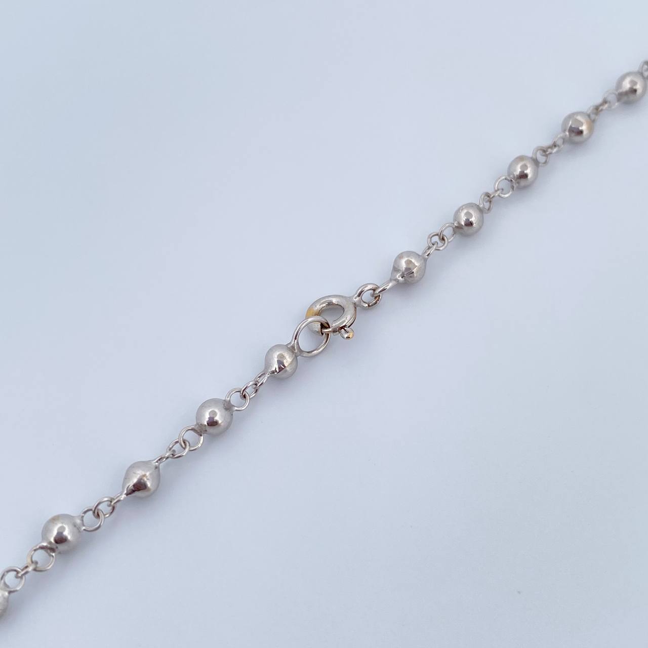 Rosario Virgen Milagrosa 6.15gr / 49.2cm / Oro Blanco 18K $