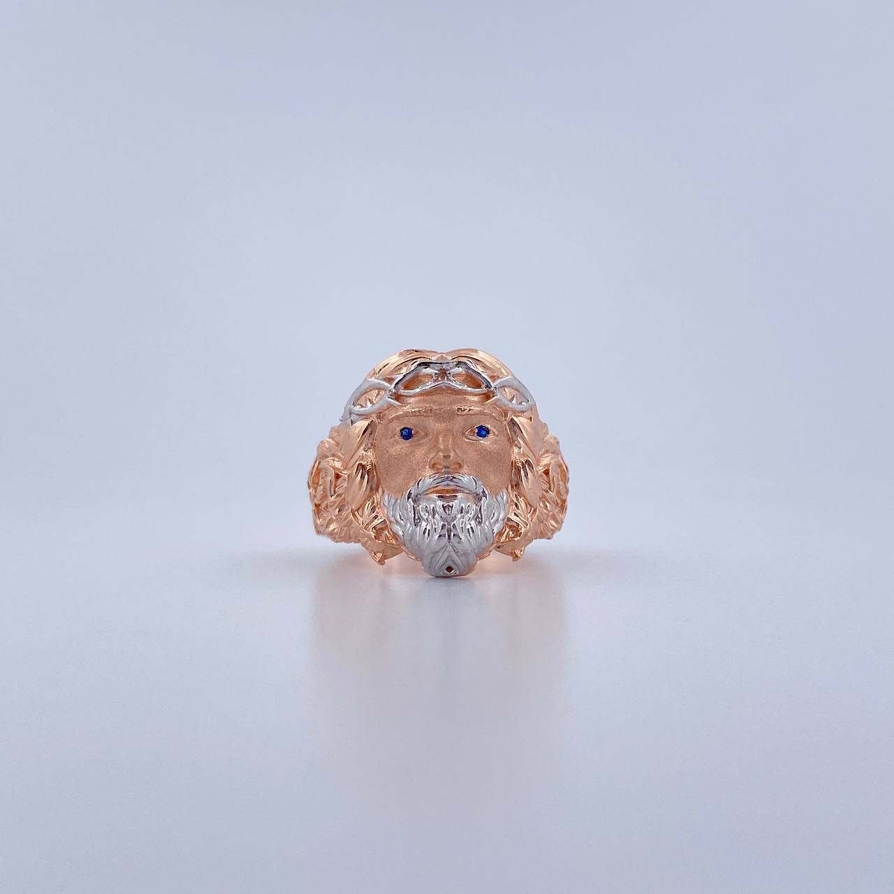 Anillo Rostro Cristo 7.65gr / T9 3/4 / Circones Azules Dos Oros Blanco Rosa 18K $