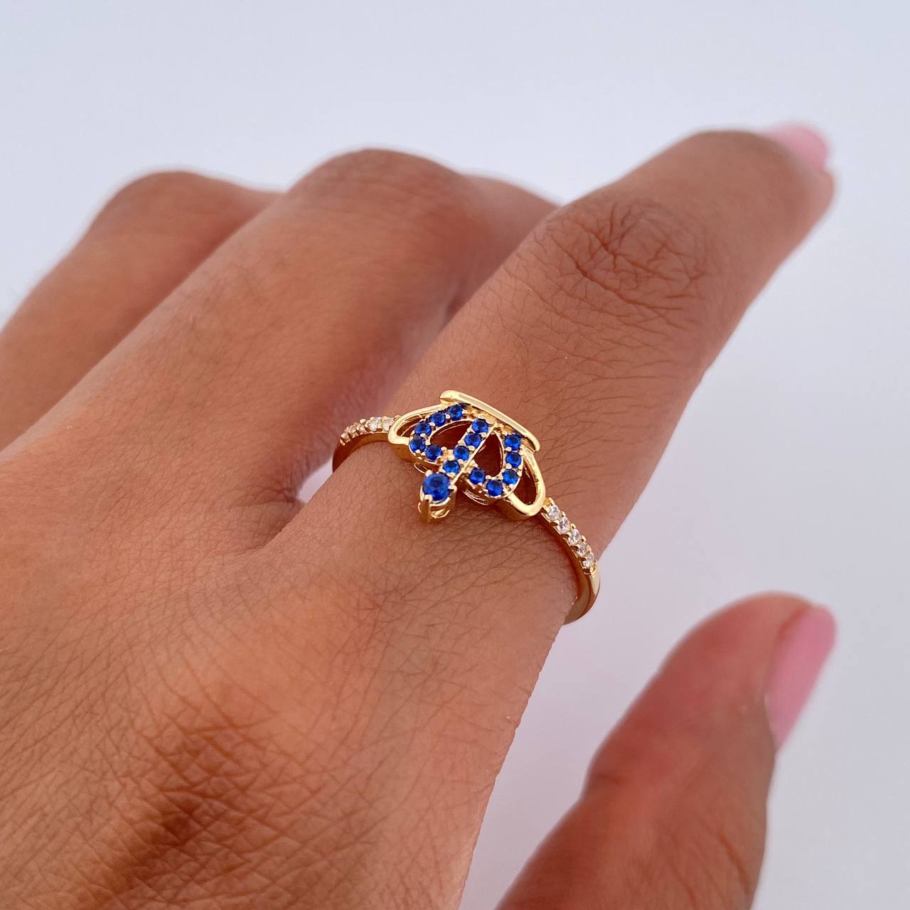 Anillo Corona 1.55gr / T7 1/4 / Circones Azules Blancos Oro Amarillo 18K $