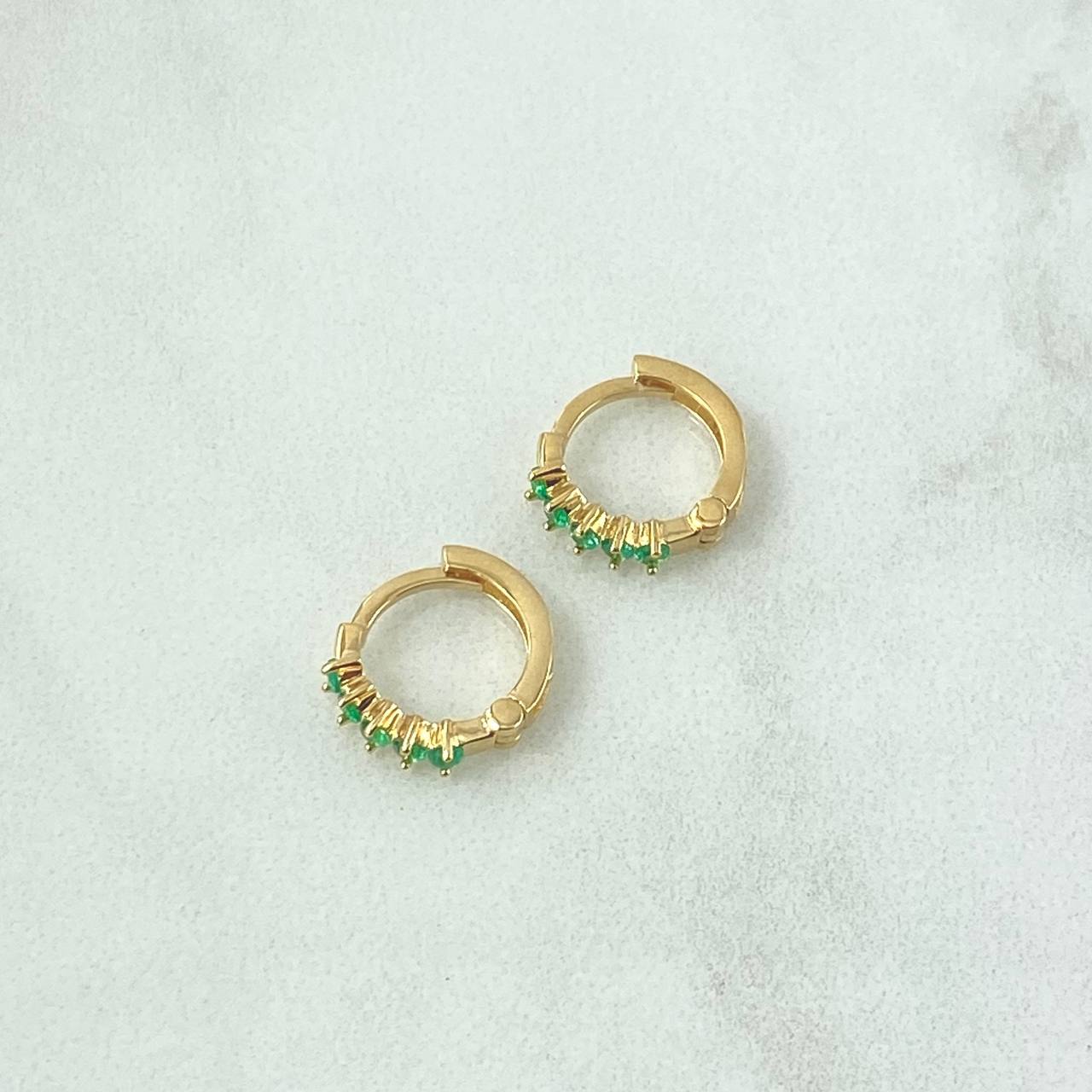 Candongas 1.55gr / 1.1cm / Esmeraldas 21Pts Oro Amarillo 18K (Joya)