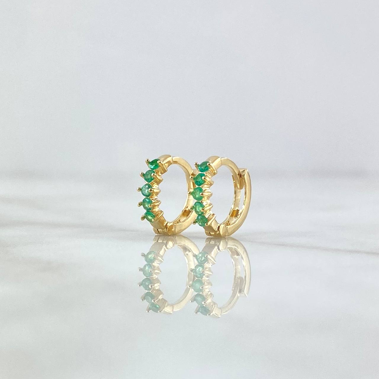 Candongas 1.55gr / 1.1cm / Esmeraldas 21Pts Oro Amarillo 18K (Joya)