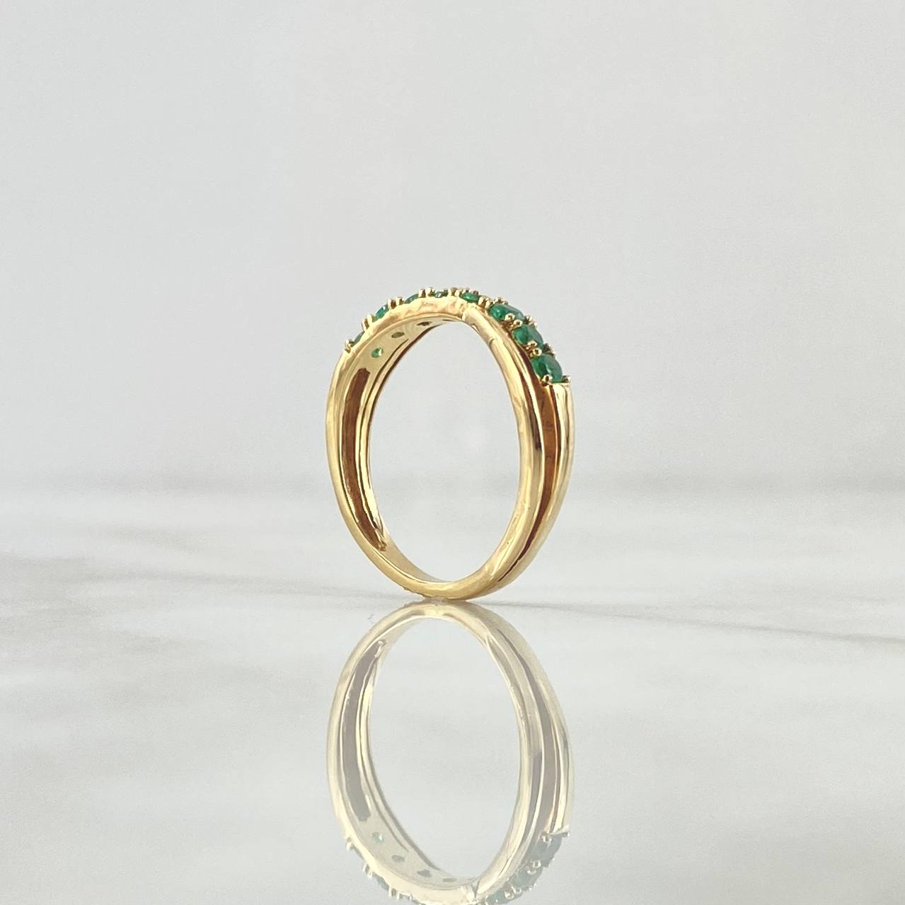 Anillo Churumbela Parcial En Infinito 3gr / T6 1/4 / Esmeraldas 46Pts Oro Amarillo 18K (Joya)