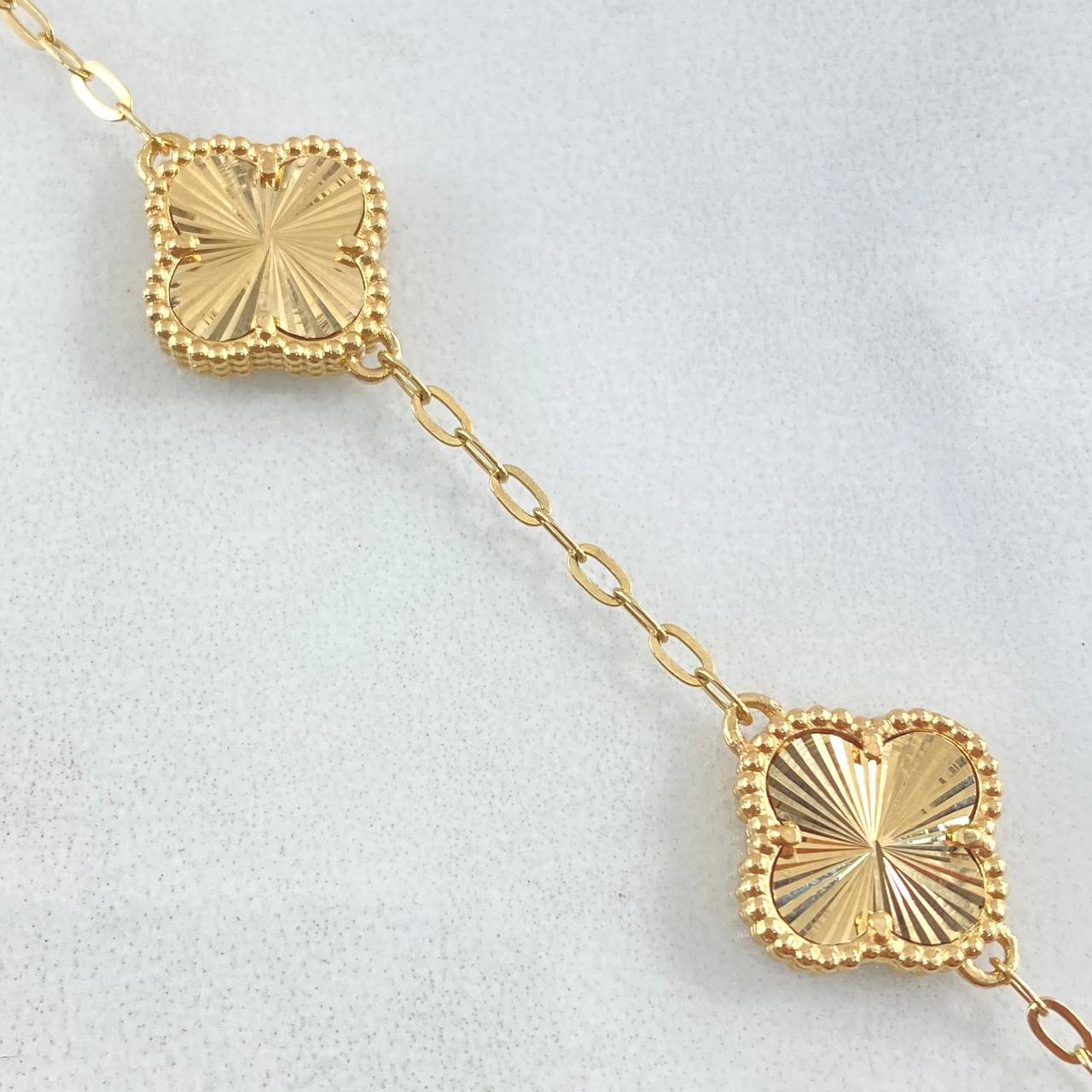 Pulso Aro Seguido Trebol 7.45gr / 18cm-20cm / Nac.Esp. Oro 18K ©