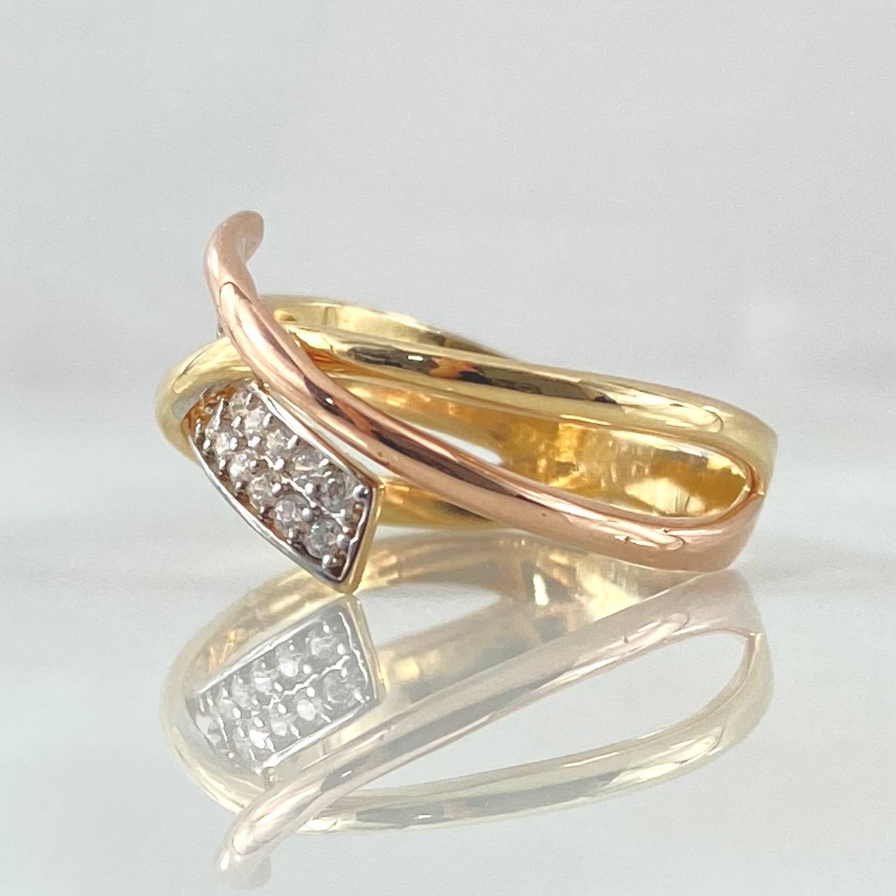 Anillo Cruzado 3.6gr / T6 1/4 / Oro 18K
