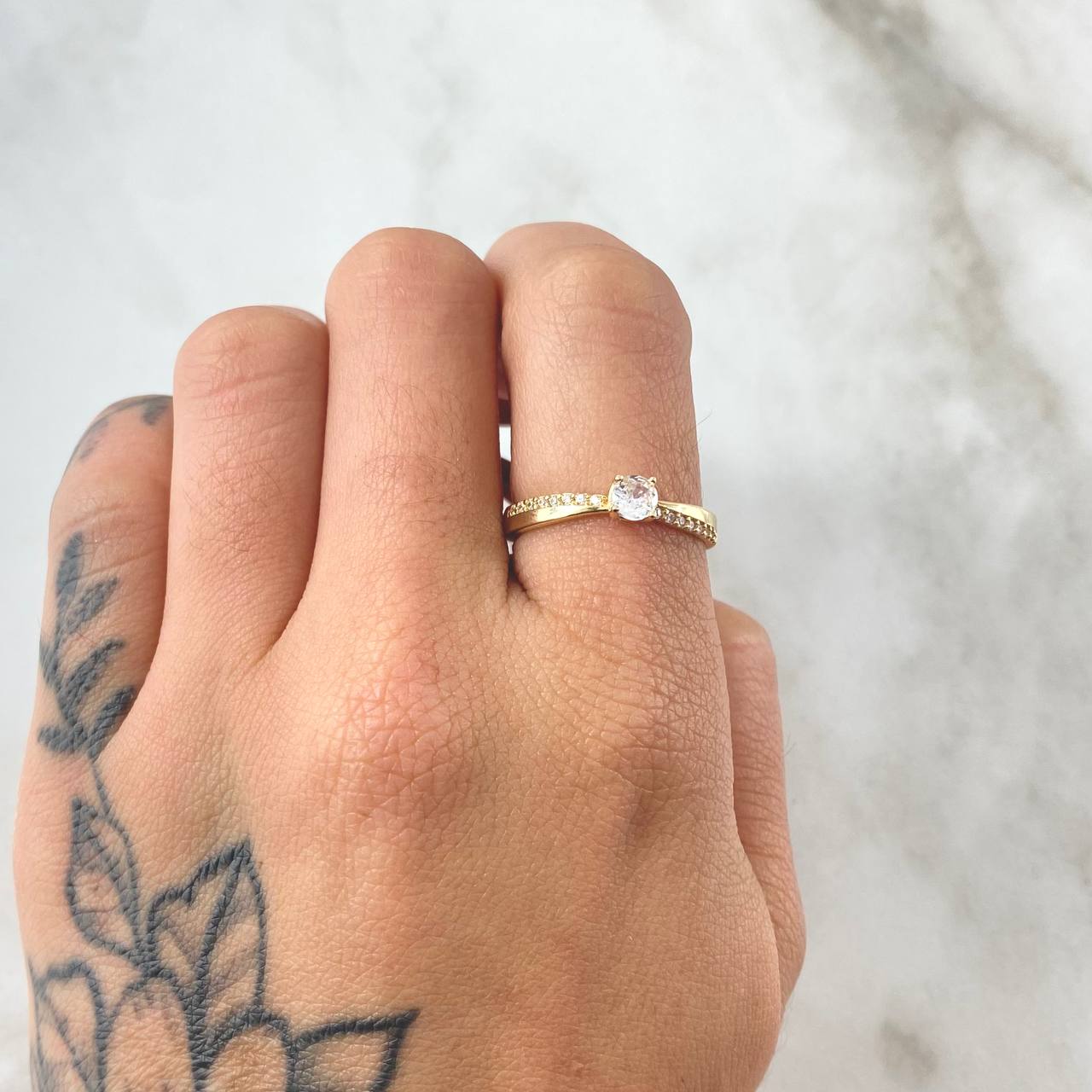 Anillo Solitario 1.75gr / T6 3/4 / Oro 18K