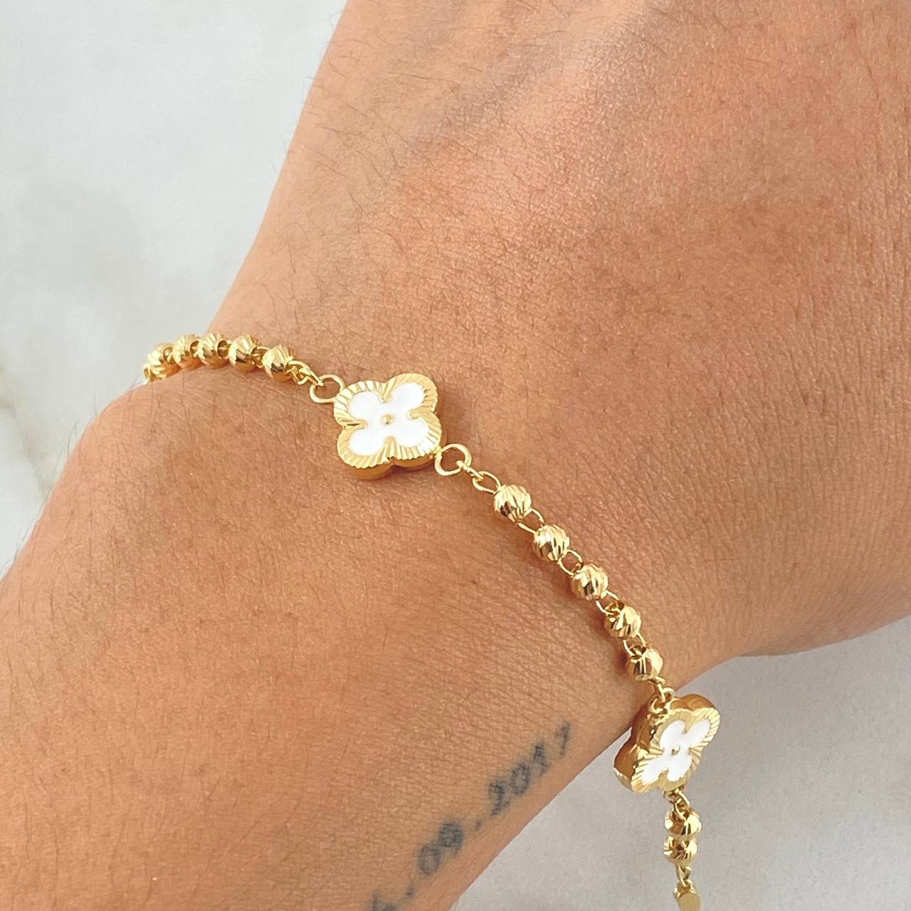 Pulso Trebol Blanco 4.15gr / 18cm / Oro Amarillo 18K *
