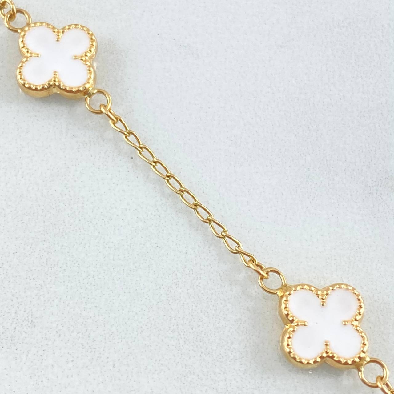Pulso Espiga Trebol 3.6gr / 18.5cm / Oro 18K -