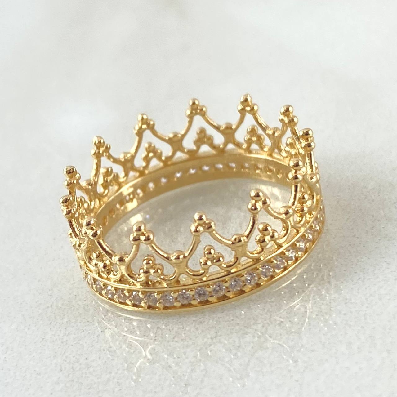 Anillo Corona 2.6gr / T7 1/4 / Oro 18K -