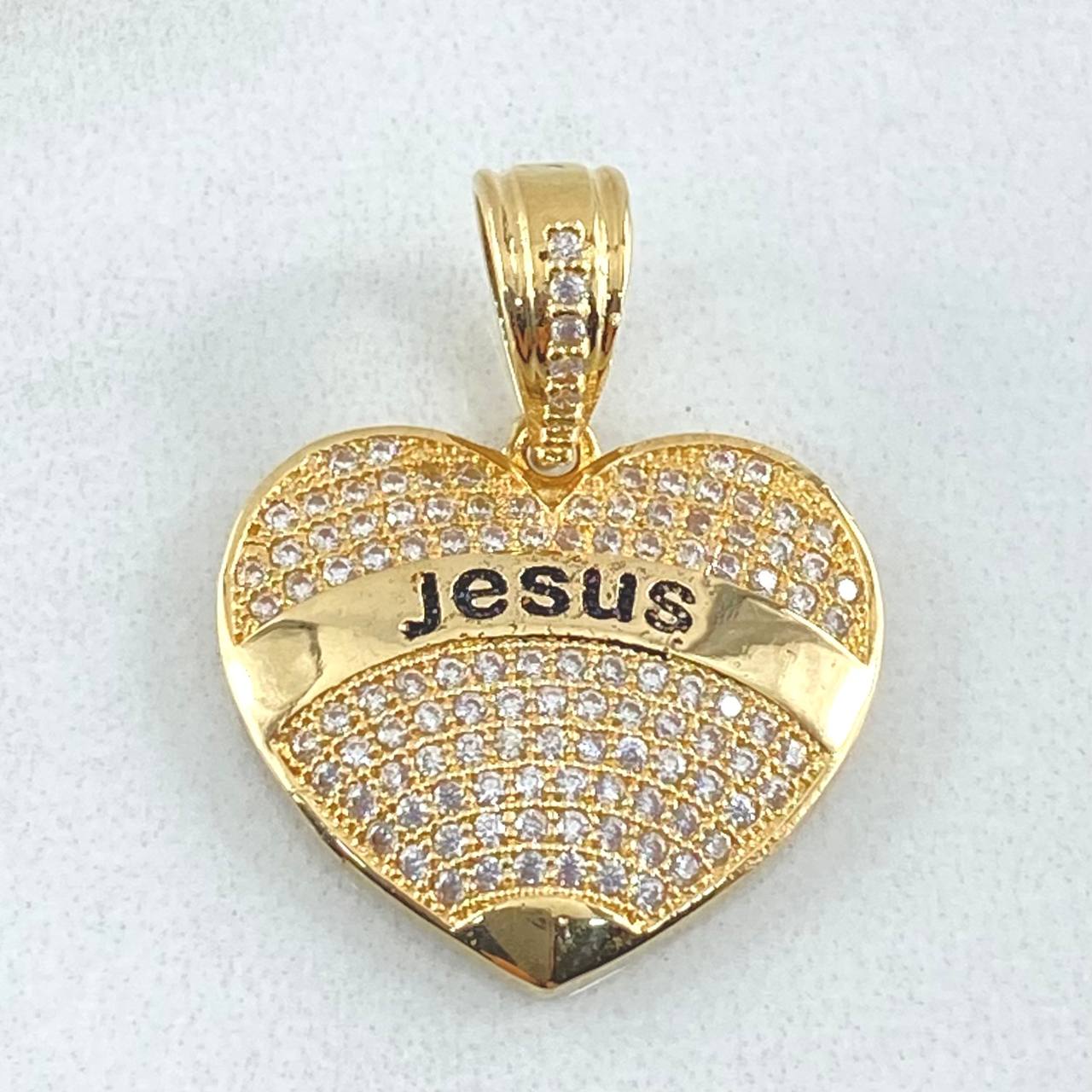 Dije Corazon Jesus 4.2gr / 2.5cm / Oro 18K *