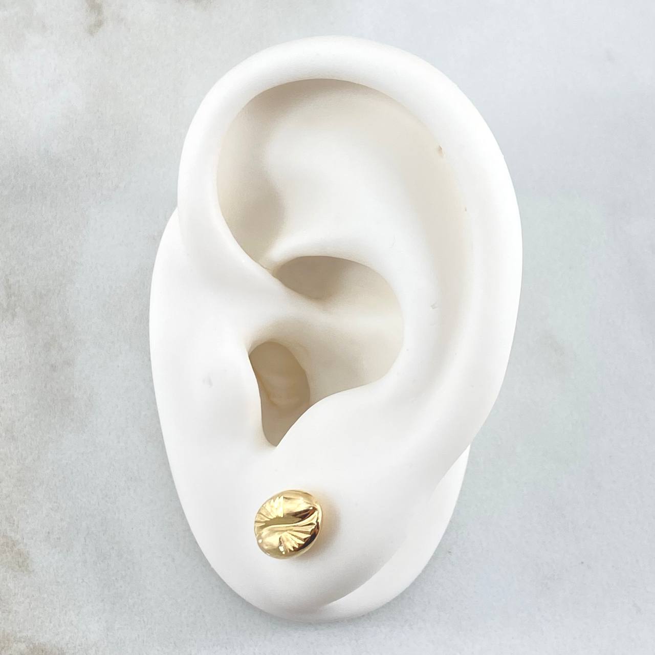 Topos Grano de Café 0.95gr / 9.7mm Diamantados Oro Amarillo 18K