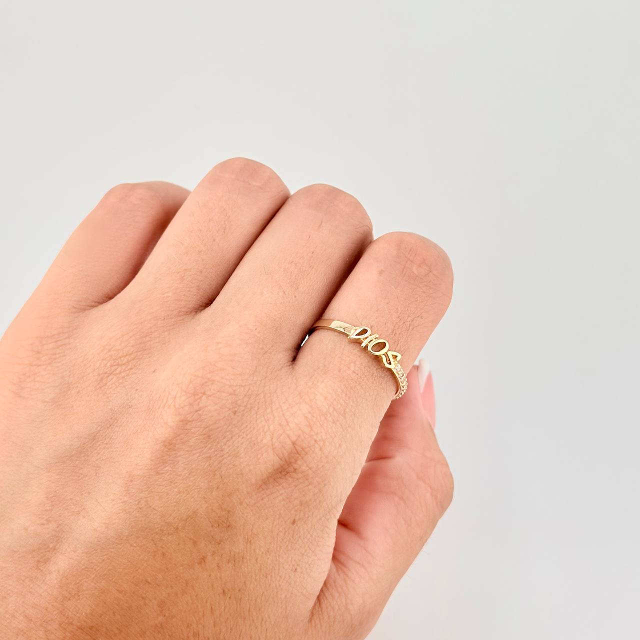 Anillo Dios 1.55g / T8 3/4 Oro Amarillo 18K