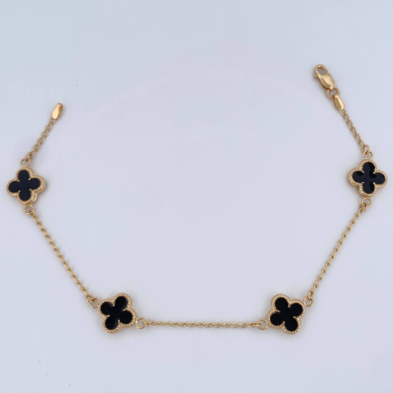 Pulso Trebol Espiga 3.75gr / 19cm / Oro Amarillo 18K &
