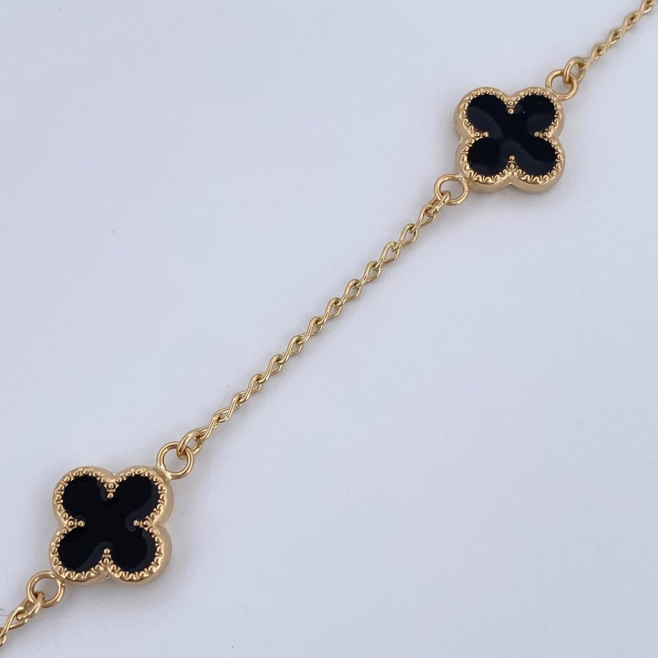 Pulso Trebol Espiga 3.75gr / 19cm / Oro Amarillo 18K &