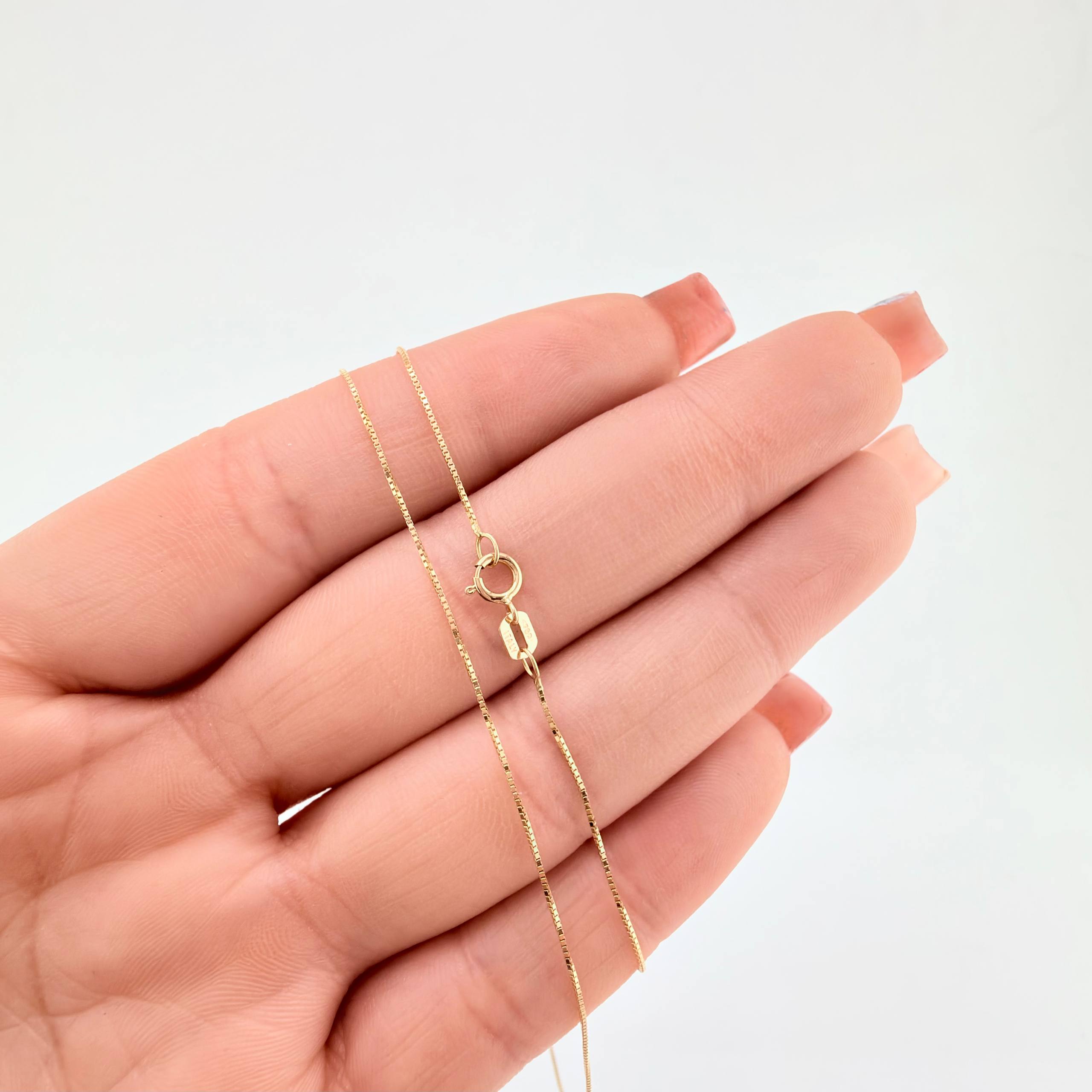 Set Cadena y Dije Veneciana + Virgen Milagrosa 1.3gr / 45cm / 0.6mm Oro Amarillo 18K (Oferta)