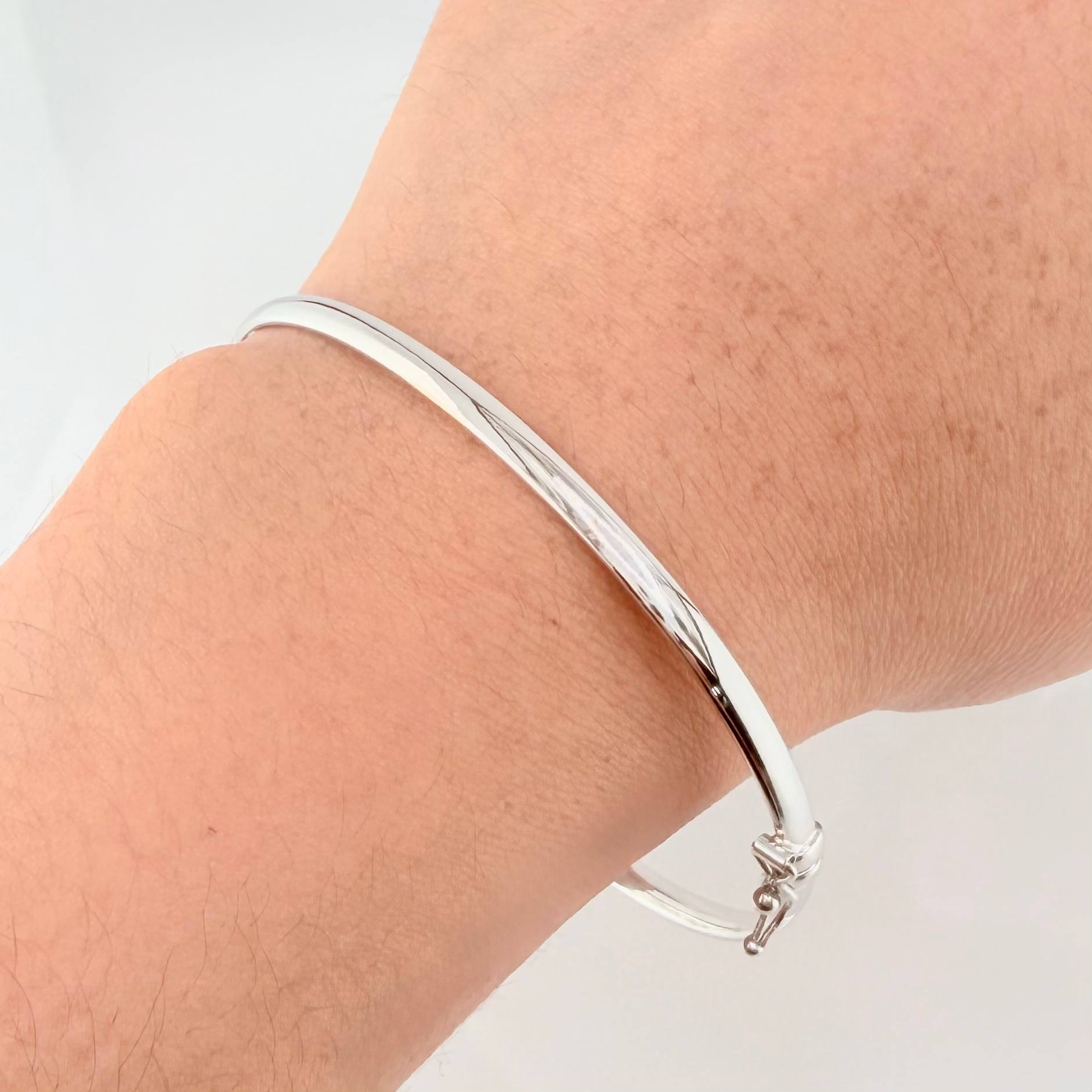 Pulso Aro Liso 3.25gr / 18cm / 3.1mm Oro Blanco +4 18K ©