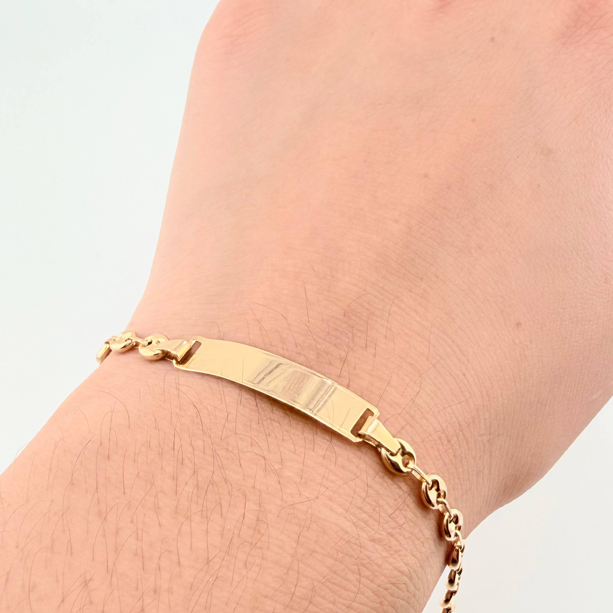 Pulso GC Placa Rectangular 2.65gr / 18cm / 4mm Oro Amarillo 18K *