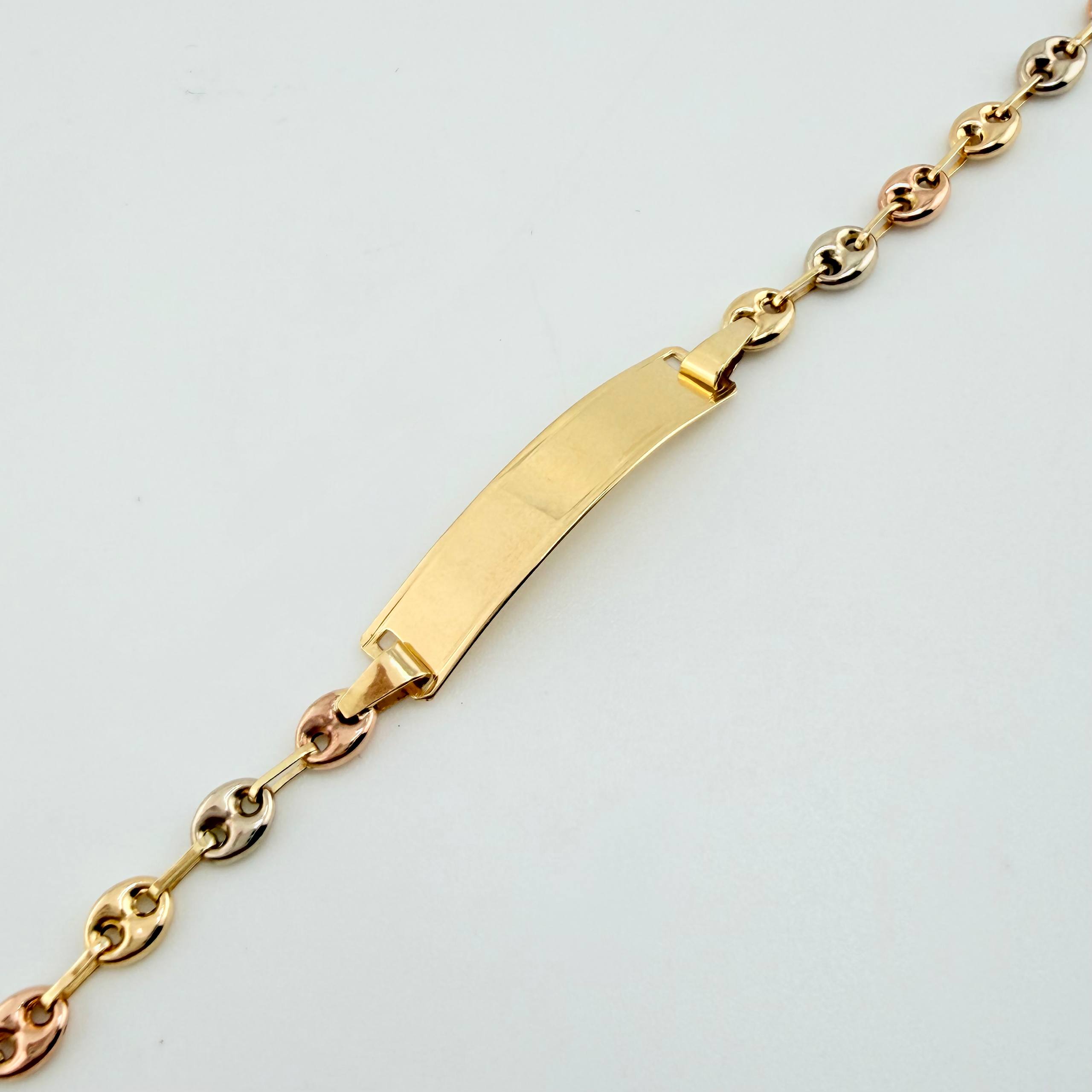 Pulso GC Placa Rectangular 2.65gr / 18cm / 4mm Tres Oros 18K ©