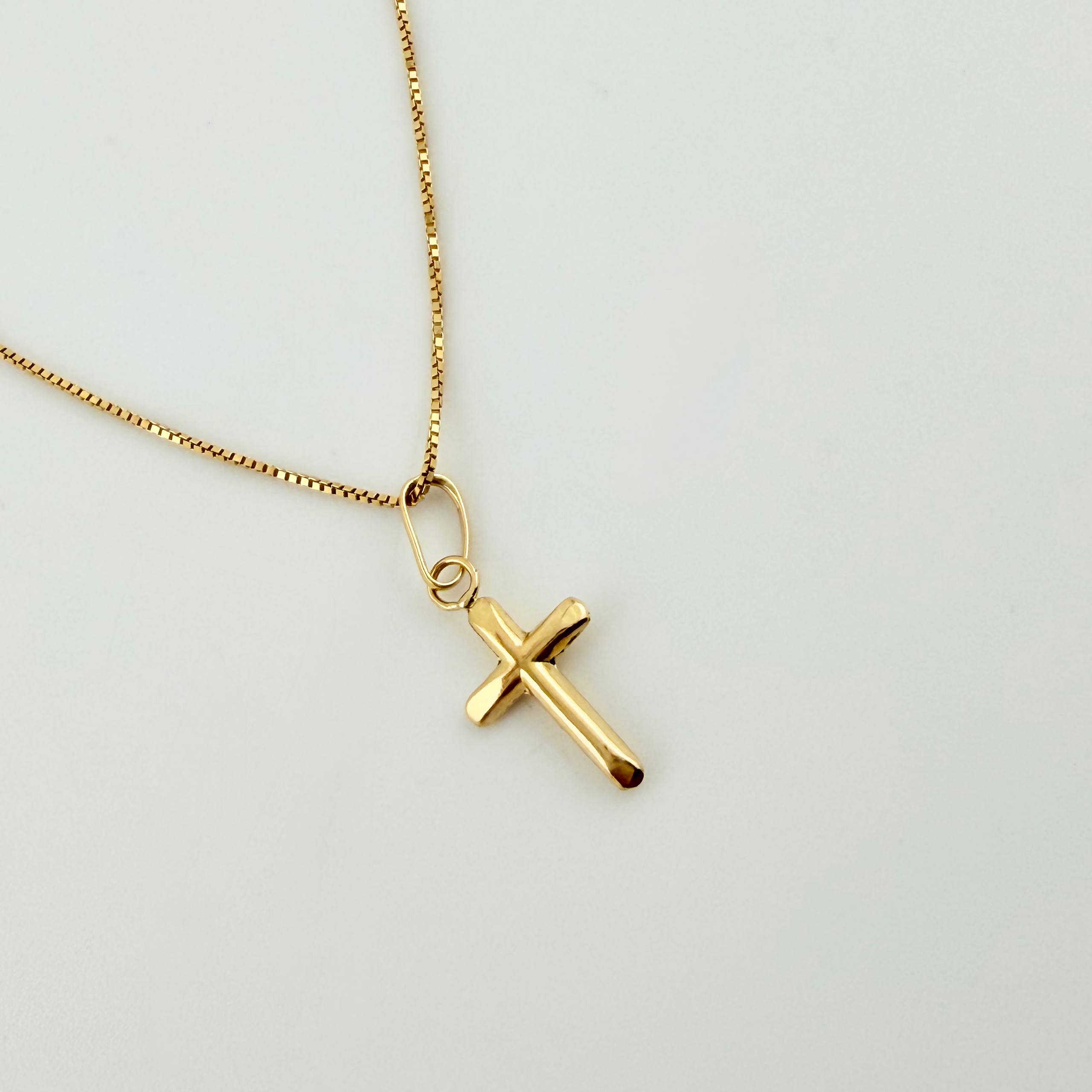 Set Cadena y Dije Veneciana + Cruz Puntas Planas 1.2gr / 45cm / 0.5mm Oro Amarillo 18K (Oferta)