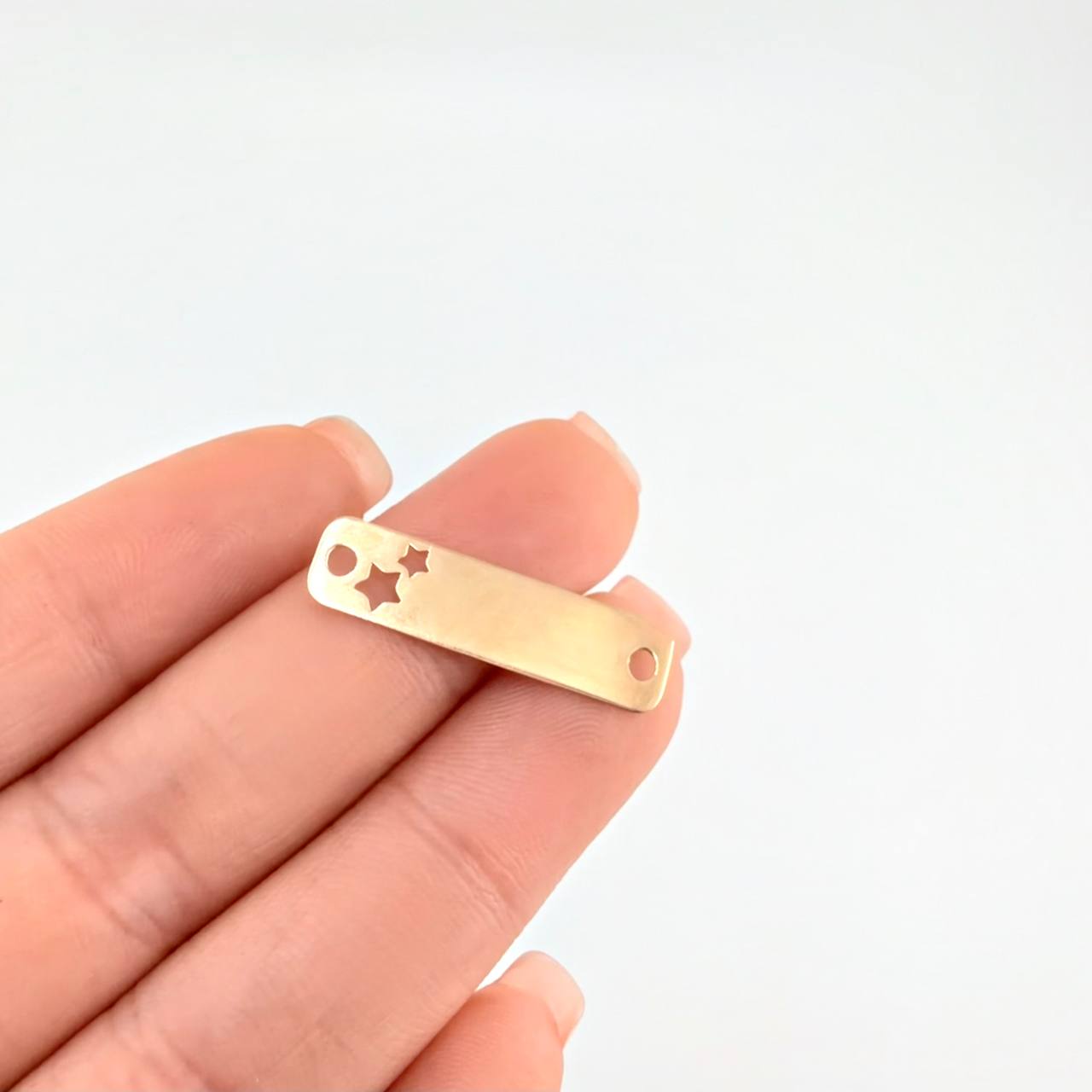 Herraje Placa Estrellas 0.75 g / 2.8 cm Oro Amarillo 18K