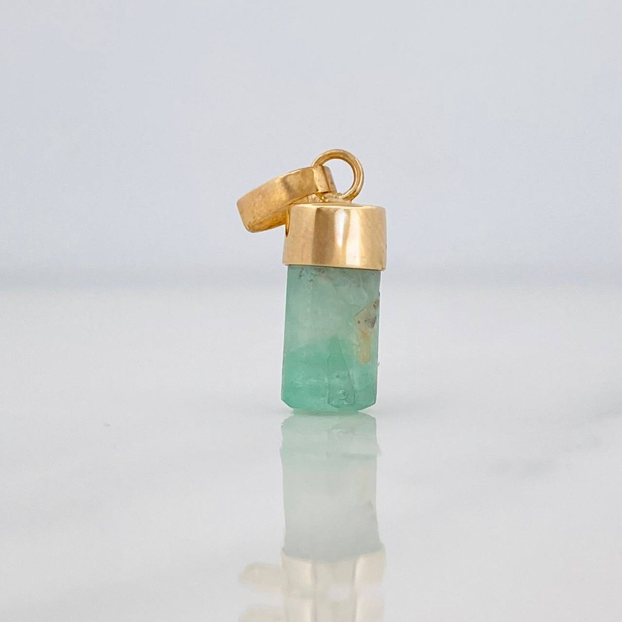 Dije Morralla Esmeralda 0.4g / 1.7cm Oro Amarillo 18K