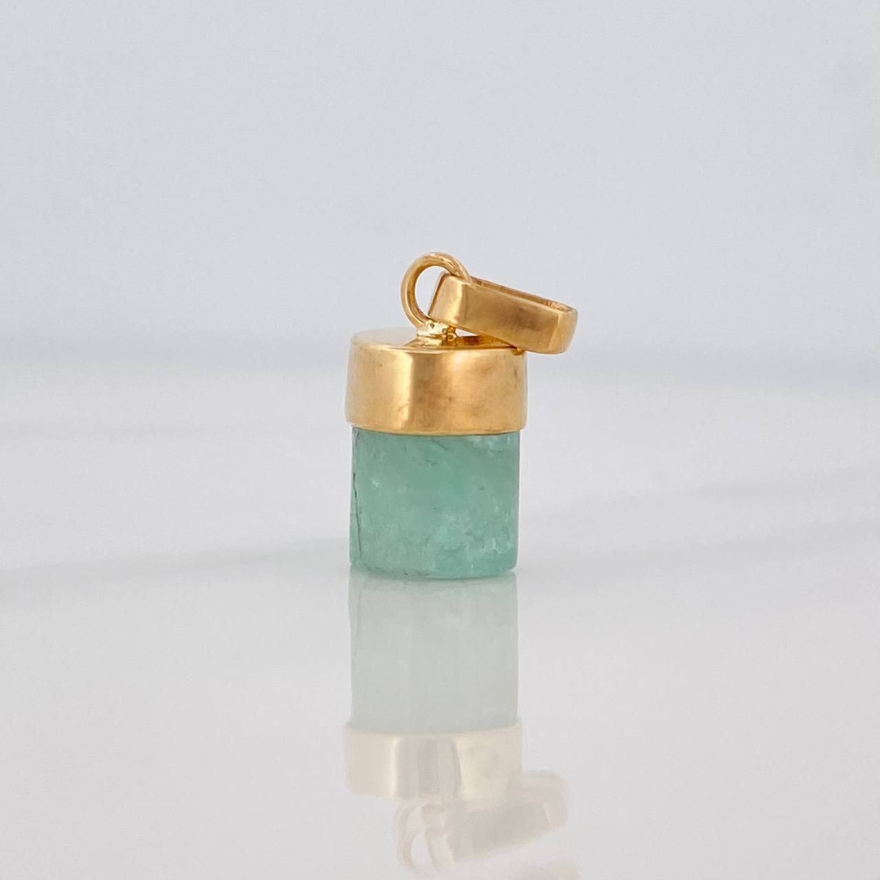 Dije Morralla Esmeralda 0.8g / 1.5cm Oro Amarillo 18K