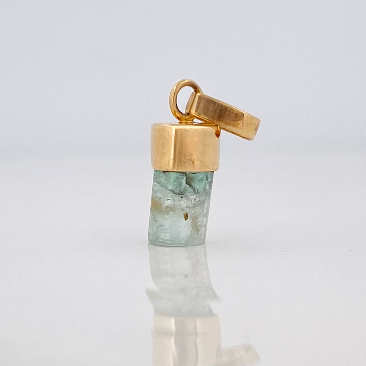 Dije Morralla Esmeralda 0.4g / 1.5cm Oro Amarillo 18K