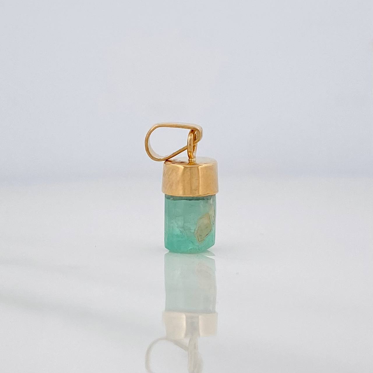 Dije Morralla Esmeralda 0.4g / 1.5cm Oro Amarillo 18K