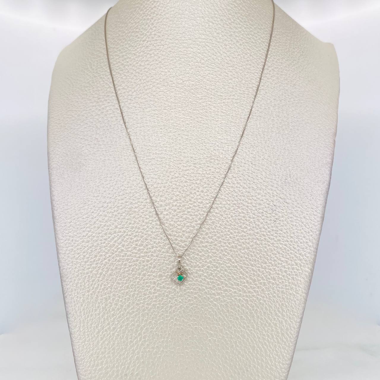 Set Cadena Veneciana + Dije Corazon Esmeralda 0.3pts / 1.3g / 45cm Oro Blanco 18K