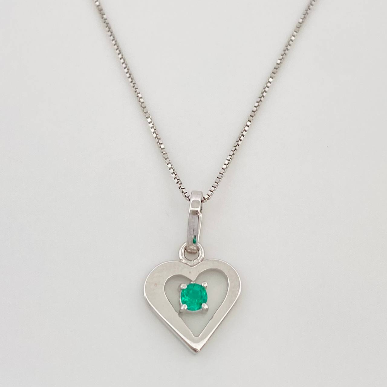 Set Cadena Veneciana + Dije Corazon Esmeralda 0.4pts / 1.45g / 45cm Oro Blanco 18K