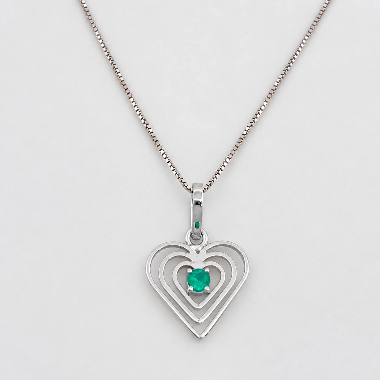 Set Cadena Veneciana + Dije Corazon Esmeralda 0.5pts / 1.55g / 45cm Oro Blanco 18K