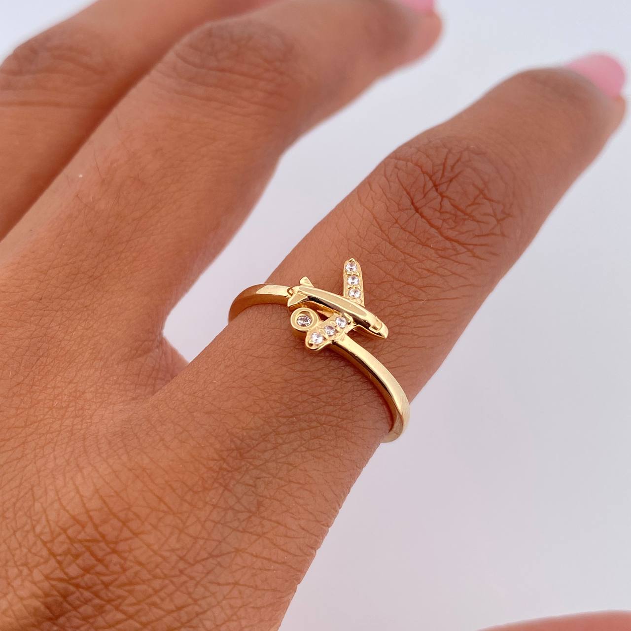 Anillo Avion 1.6gr / T7 3/4 / Circones Blancos Oro Amarillo 18K $