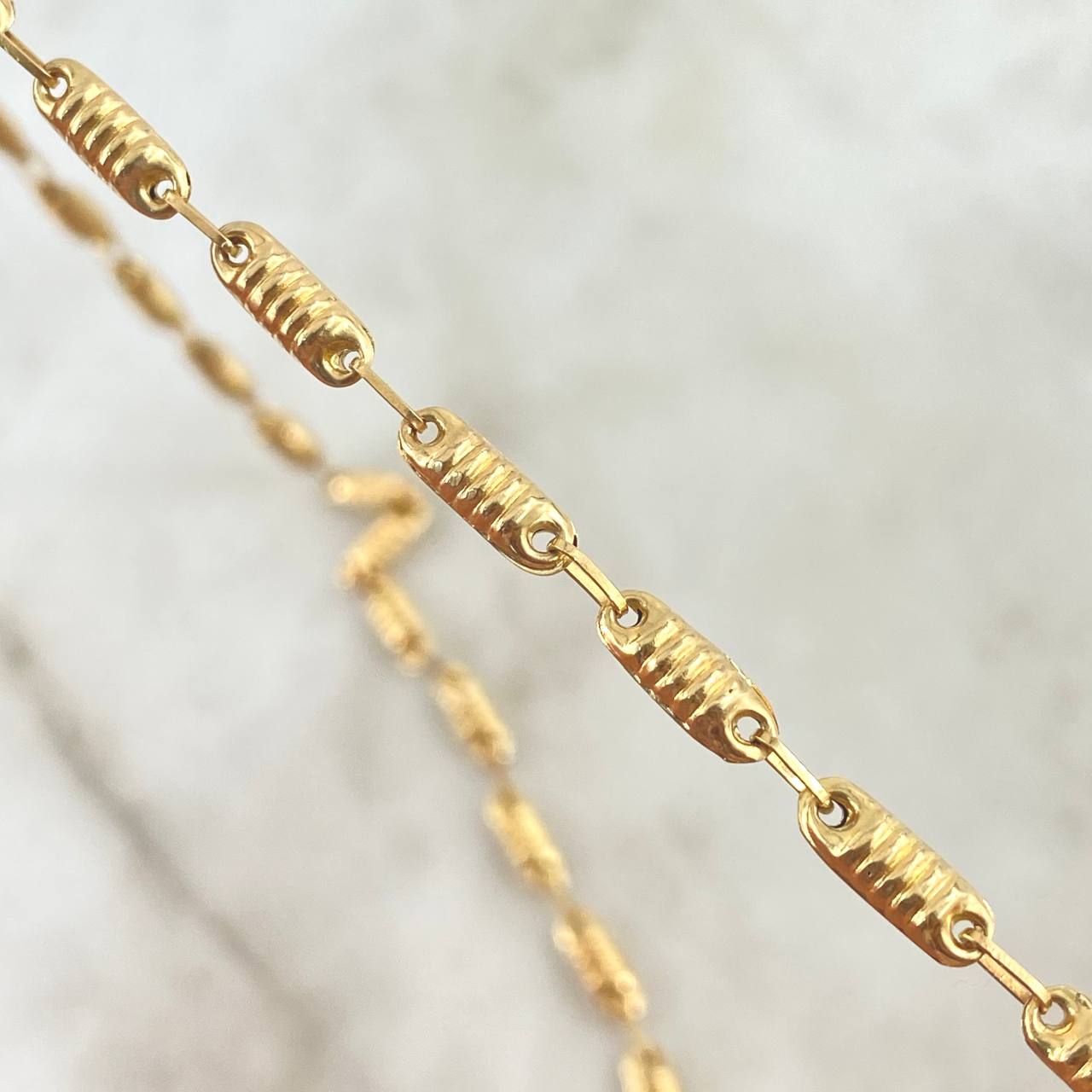 Cadena Rustica Barril Rayado 7.35gr / 60cm / 3mm Oro Amarillo 18K *