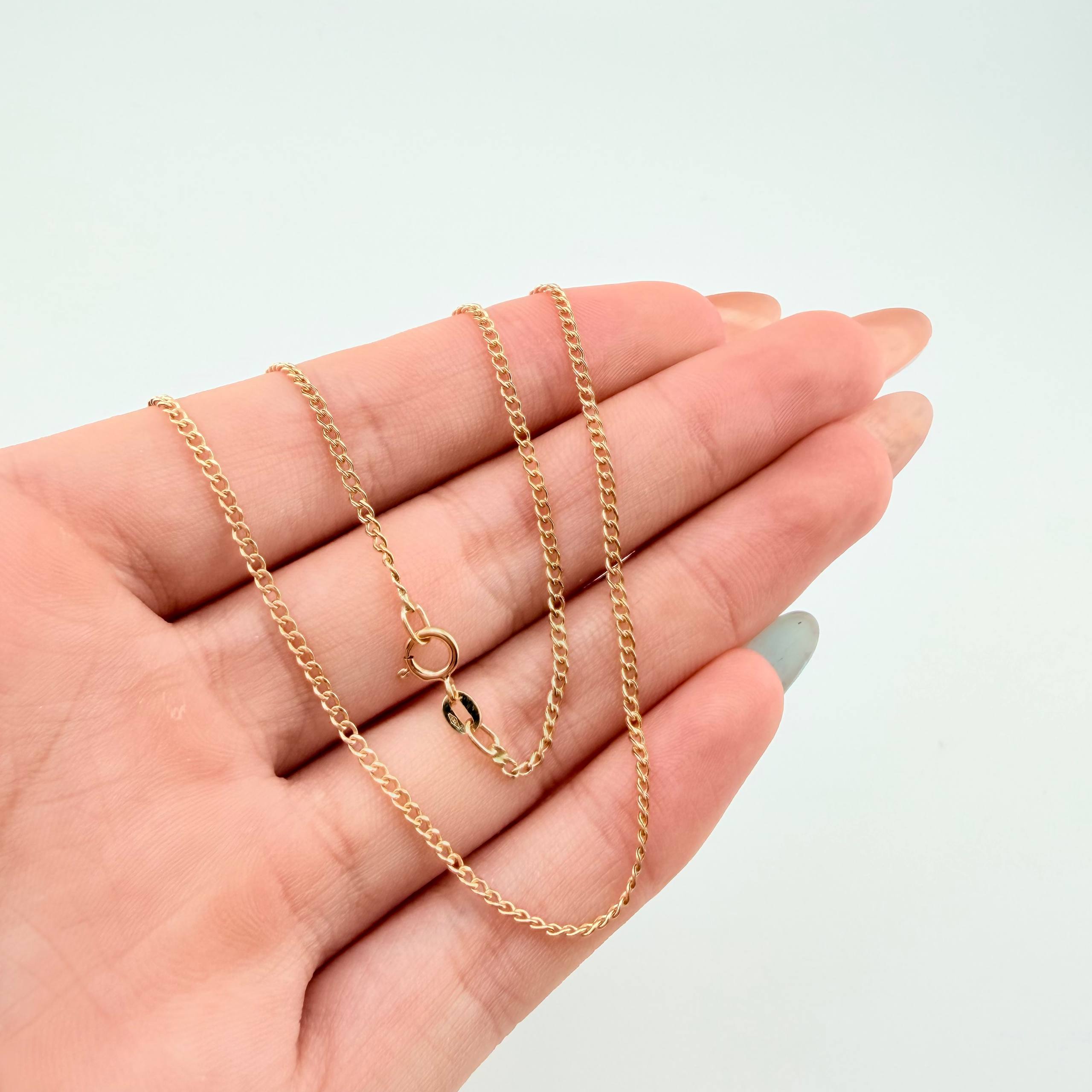 Cadena Cubana 1.35gr / 50cm / 1.5mm Oro Amarillo +1 18K