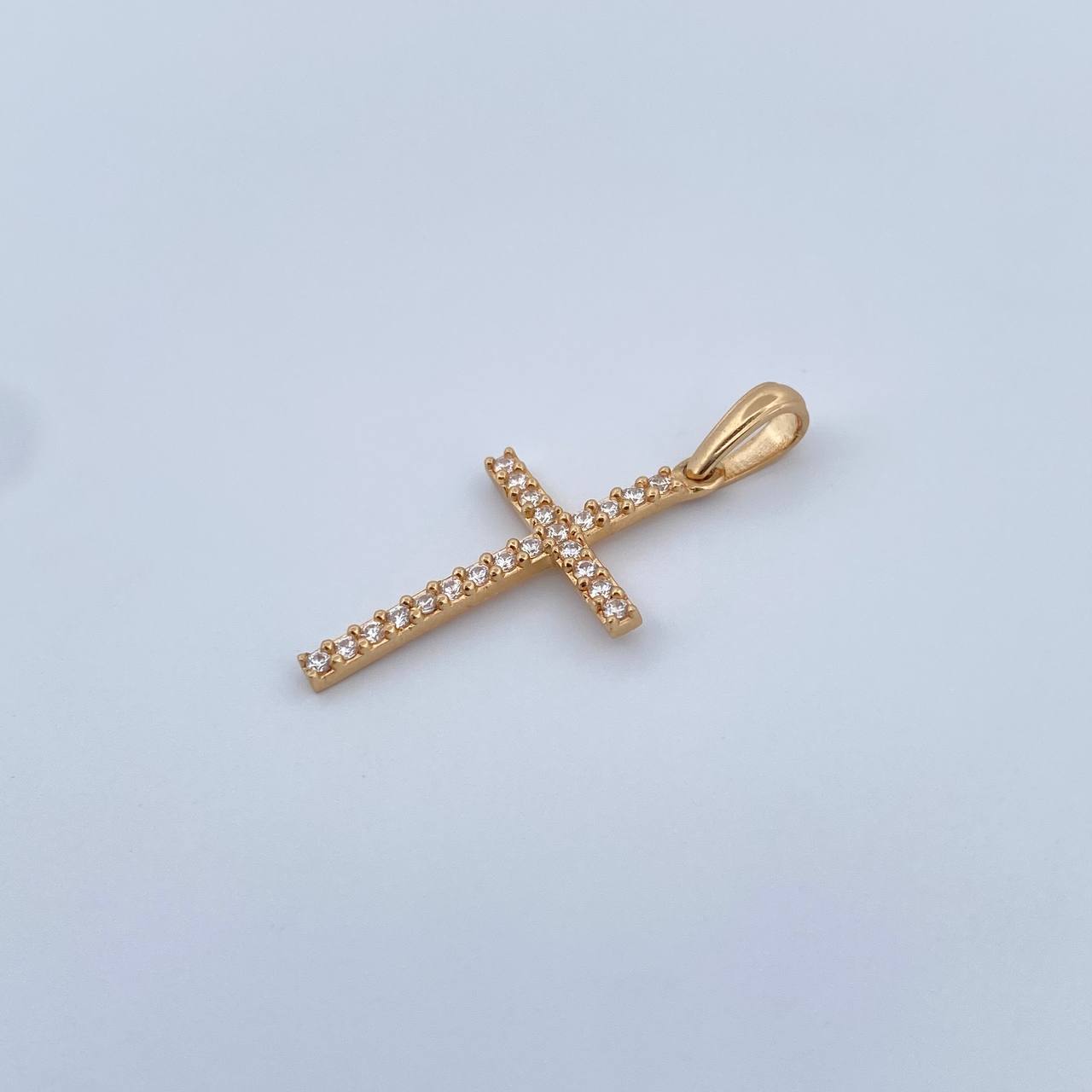 Dije Cruz 1.2gr / 2.9cm / Circones Blancos Oro Amarillo 18K &