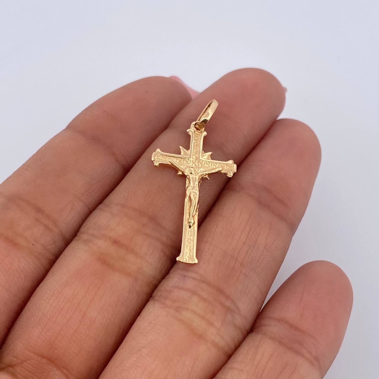 Dije Cruz Cristo 1.2gr / 3cm / Oro Amarillo 18K &
