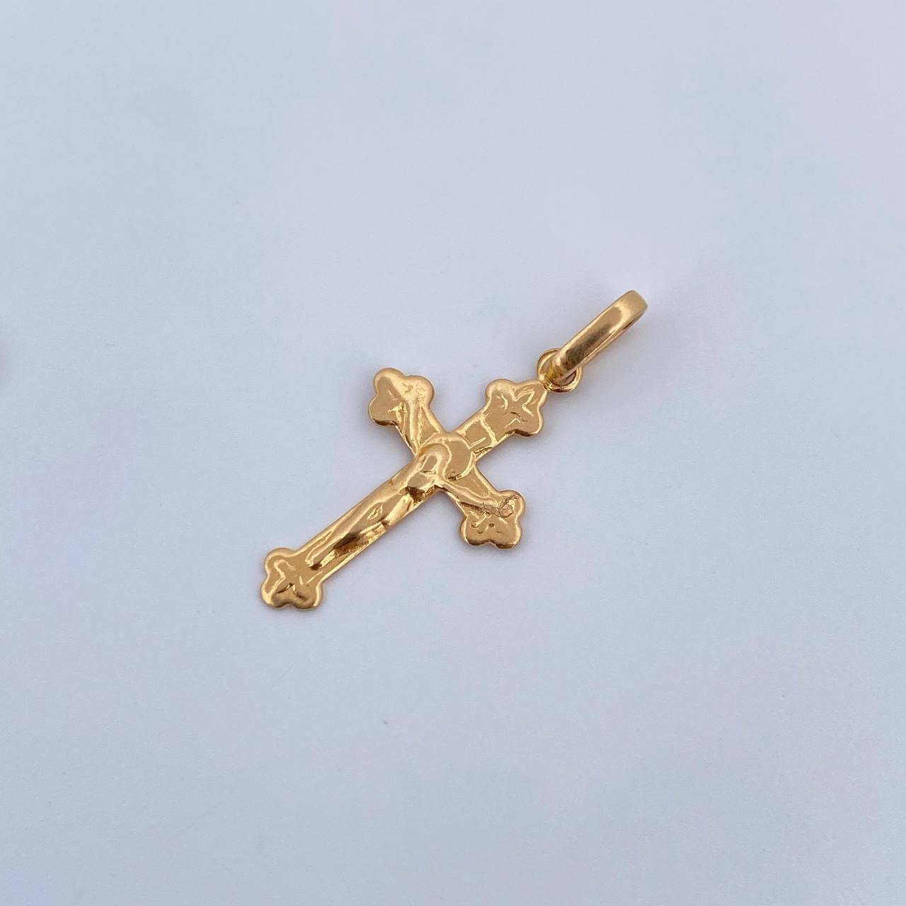 Dije Cruz Cristo 0.6gr / 2.5cm / Oro Amarillo 18K &