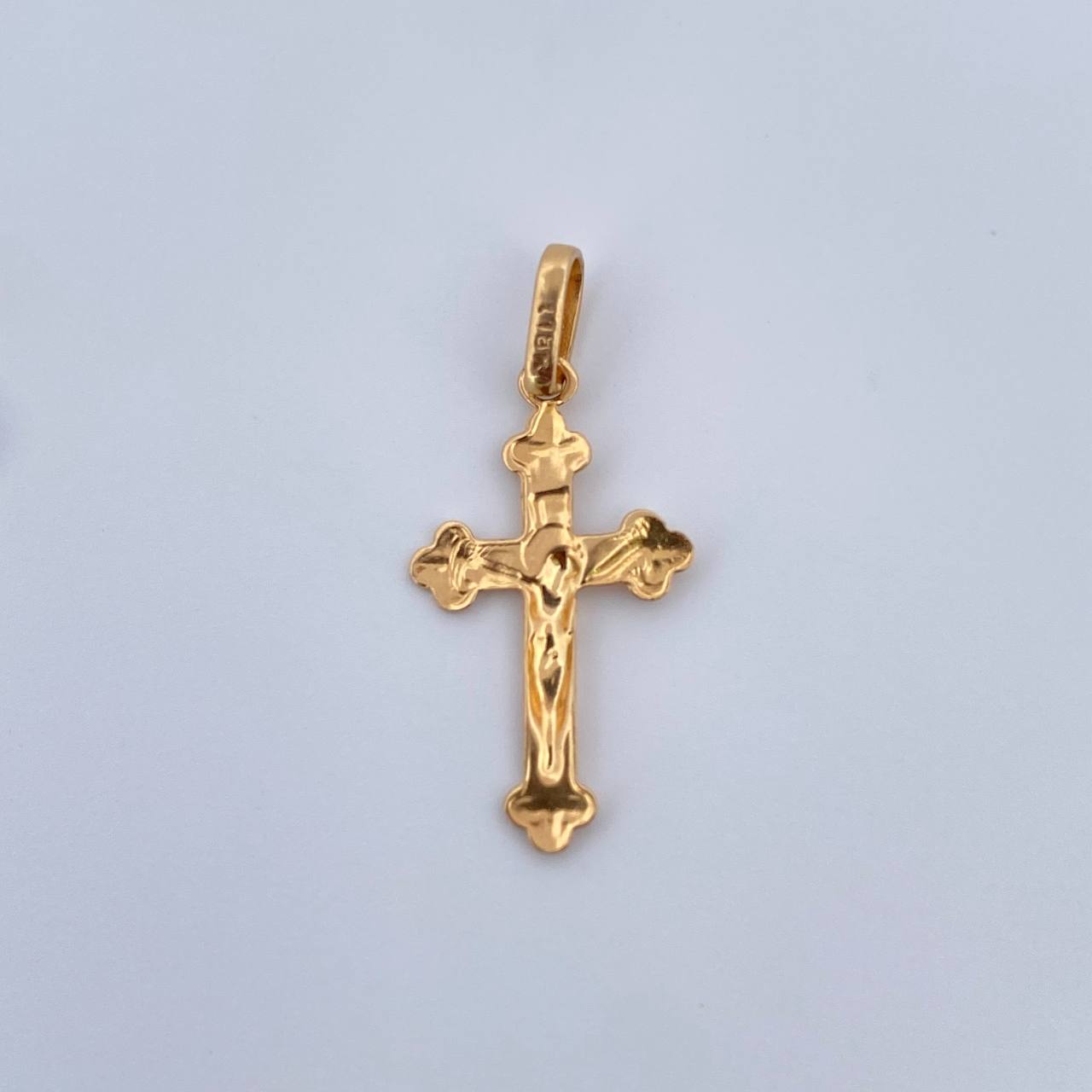 Dije Cruz Cristo 0.6gr / 2.5cm / Oro Amarillo 18K &