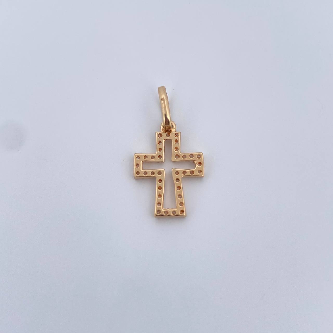 Dije Silueta Cruz 0.9gr / 2cm / Circones Blancos Oro Amarillo 18K &