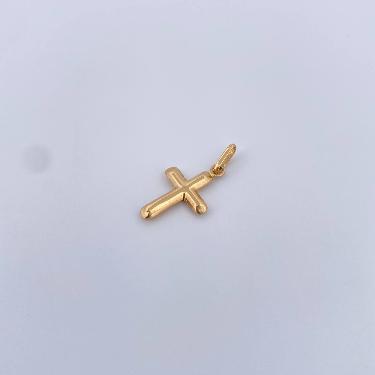 Dije Cruz 0.5gr / 2.1cm / Liso Troquelado Oro Amarillo 18K &