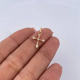 Dije Cruz 0.65gr / 2.1cm / Circones Blancos Oro Amarillo 18K &