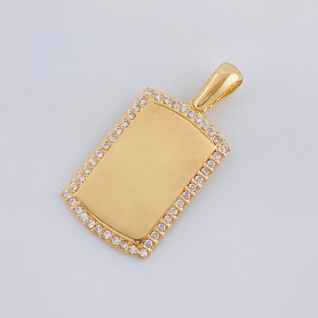 Dije Placa Rectangular Ovalada 2.55 g / 2.6 cm Oro Amarillo 18K