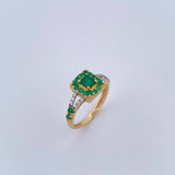 Anillo Halo Cuadrado Doble Linea 2.95gr / T6 1/4 / Esmeralda 62 Pts Diamante 8 Pts Dos Oros Amarillo Blanco 18K (Joya) &