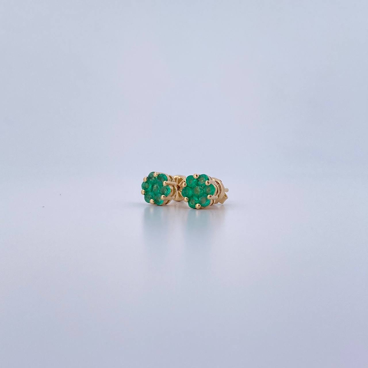 Topos Flor 2.3gr / Esmeralda 62 Pts Oro Amarillo 18K (Joya) &