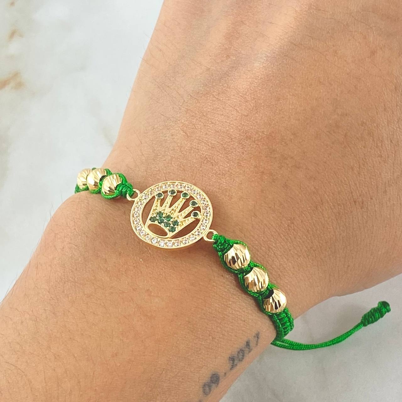 Pulsera Verde Herraje Corona 4.15gr / Oro 18K ©