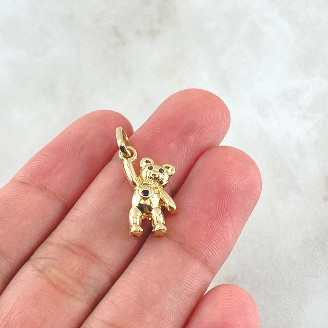 Dije Oso Manito Arriba 1.85gr / 2.4cm / Oro 18K ©