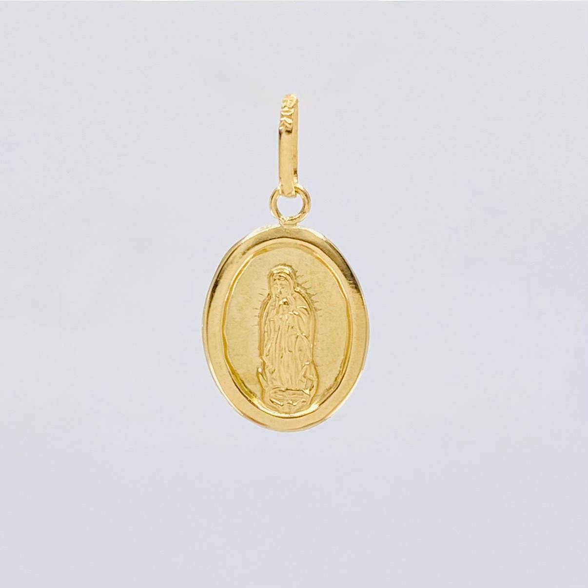 Dije Virgen Guadalupe 0.65 g / 2.2 cm Oro Amarillo 18K