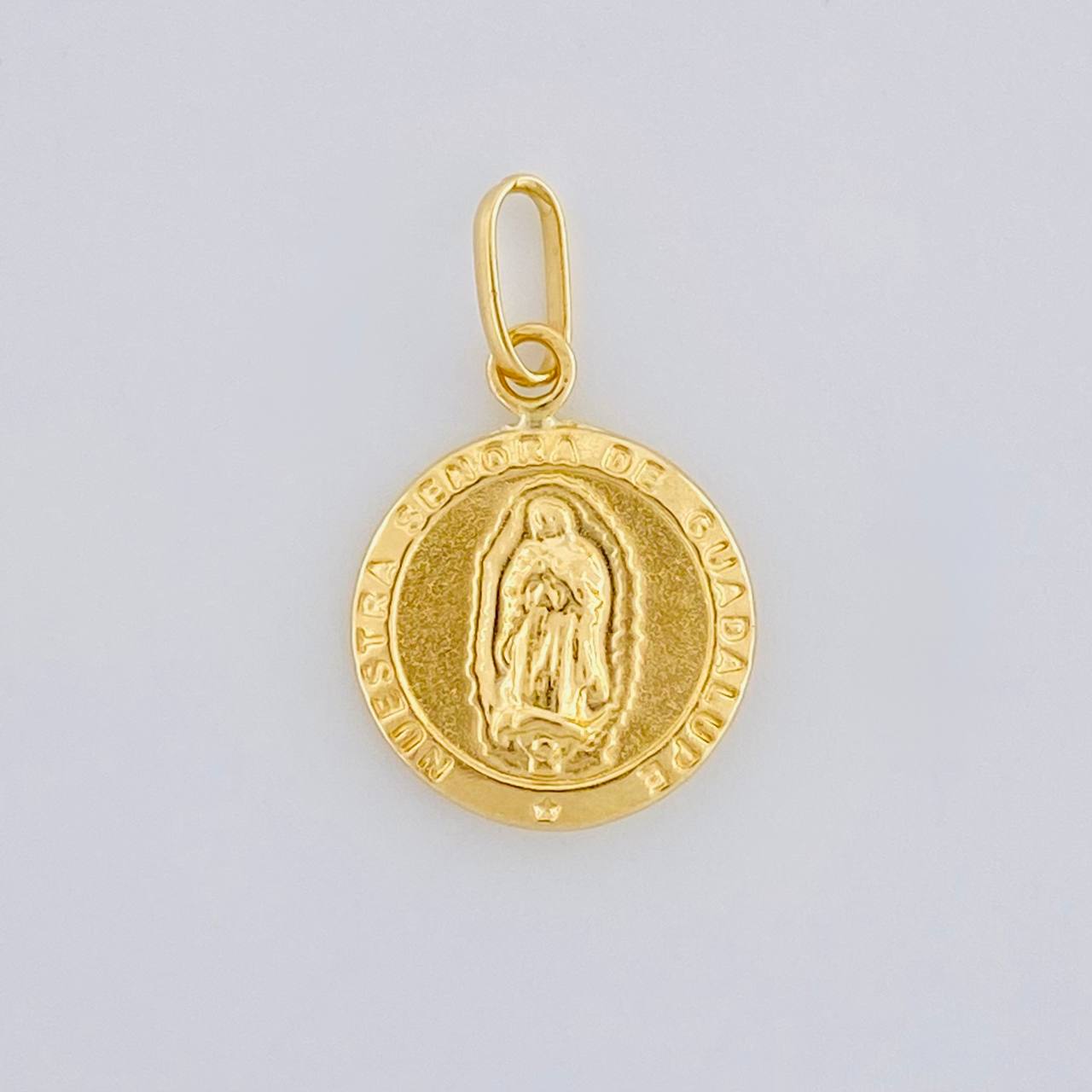 Dije Virgen Guadalupe Mate 0.6 g / 1.9 cm Oro Amarillo 18K